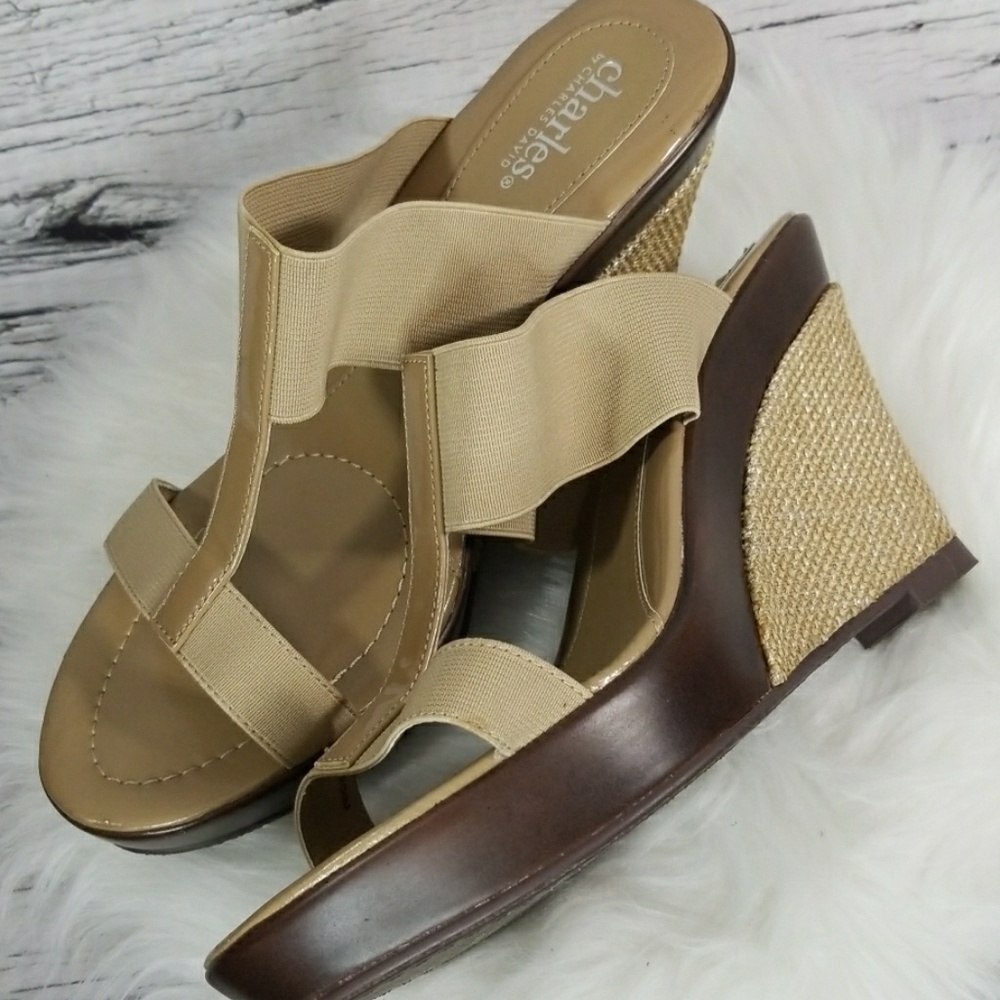 NWOT Charles David slip on elastic wedges size 8